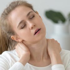 How to Deal with Tension Neck Syndrome Caused by Repetitive Computer Usage